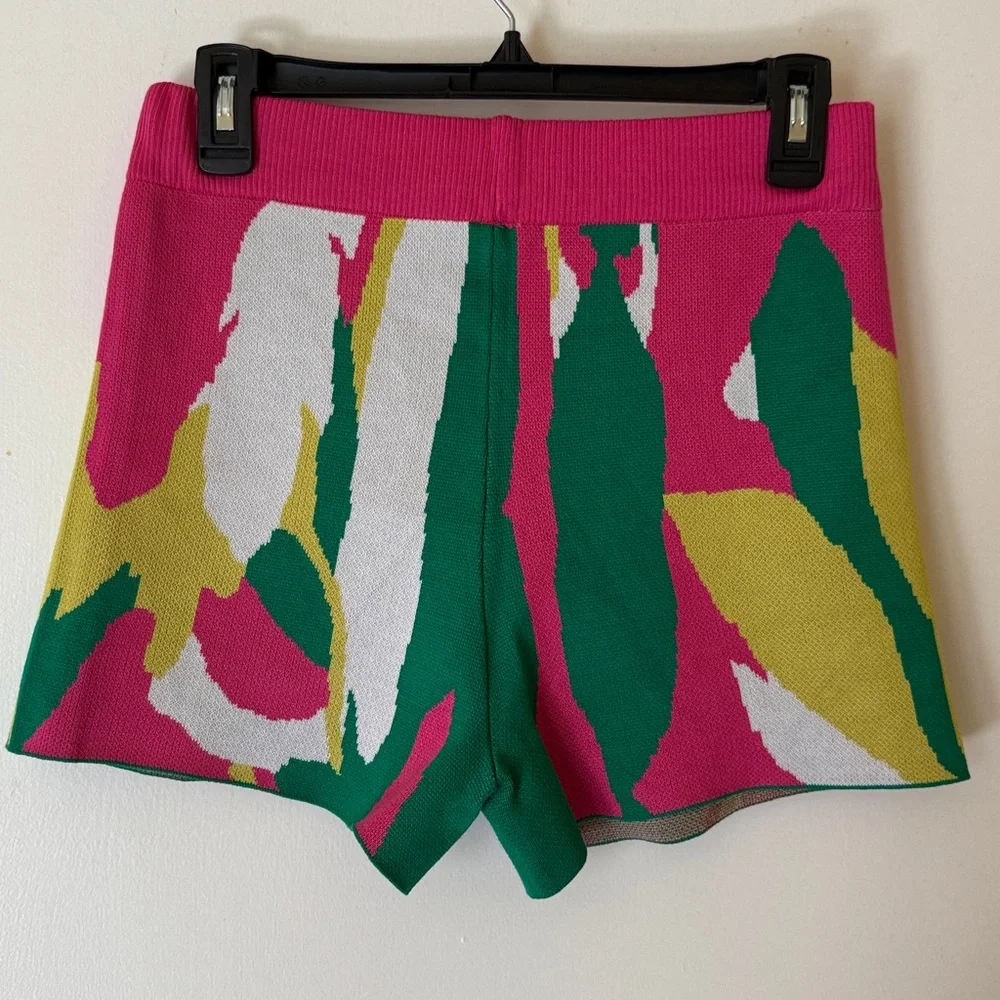Colorful Abstract Knit Shorts - Picture 4 of 6